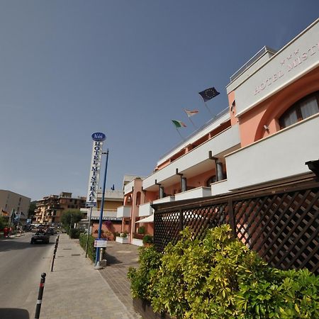 Hotel Mistral Marina di Campo Buitenkant foto
