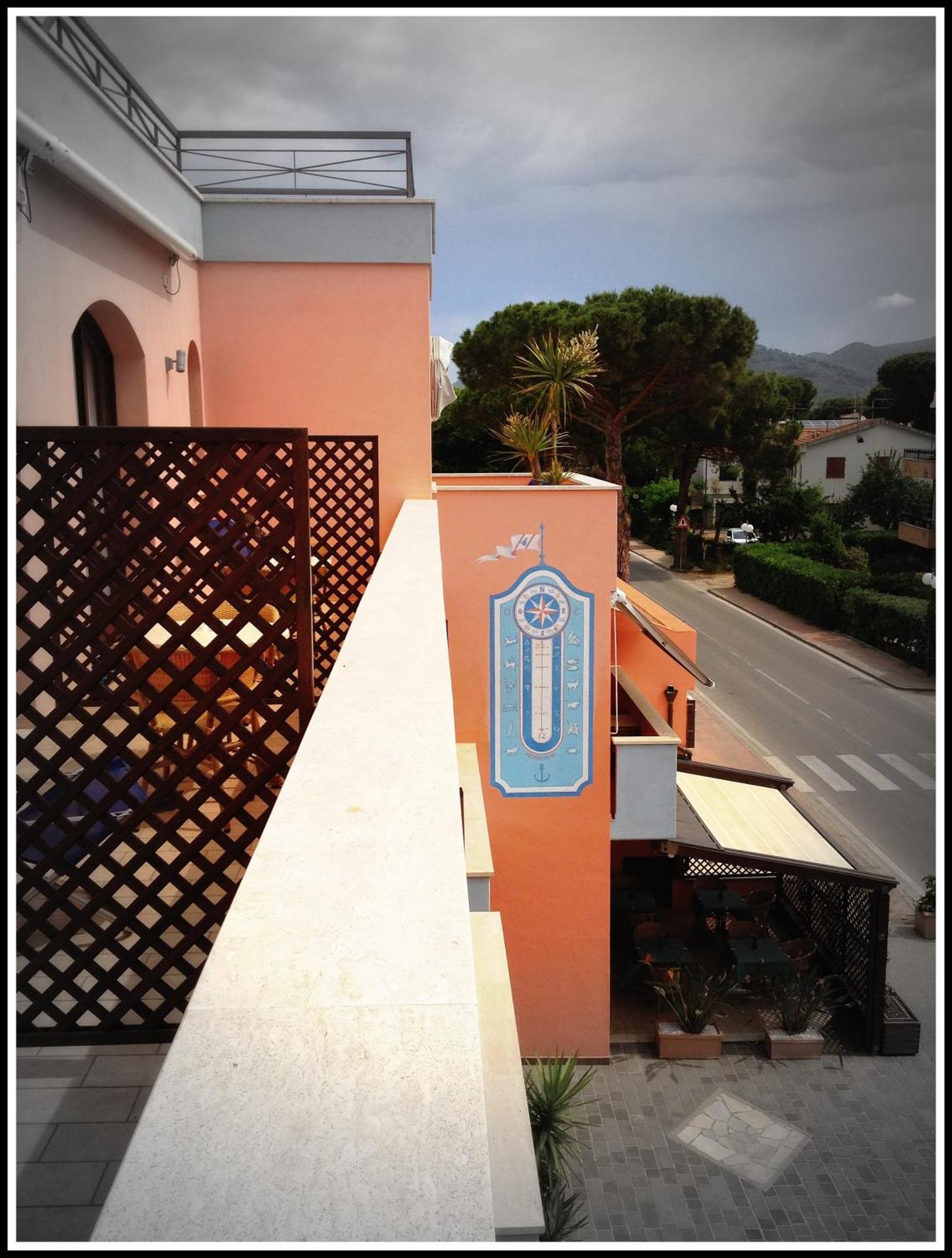 Hotel Mistral Marina di Campo Buitenkant foto