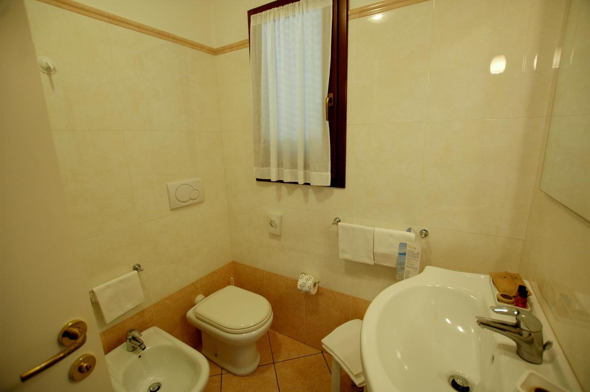 Hotel Mistral Marina di Campo Kamer foto