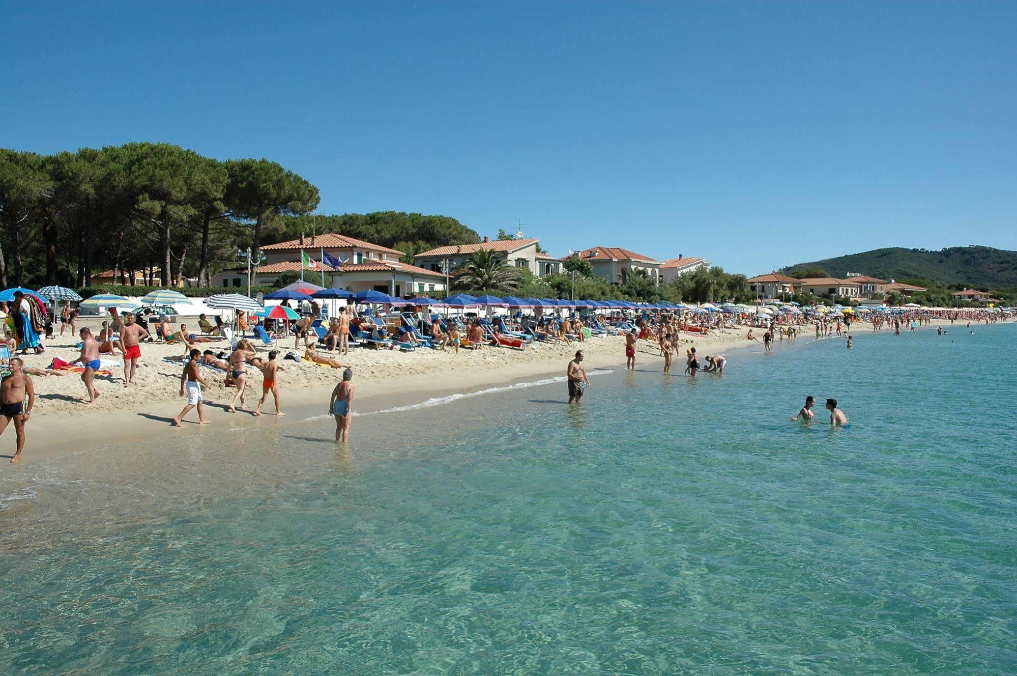 Hotel Mistral Marina di Campo Buitenkant foto