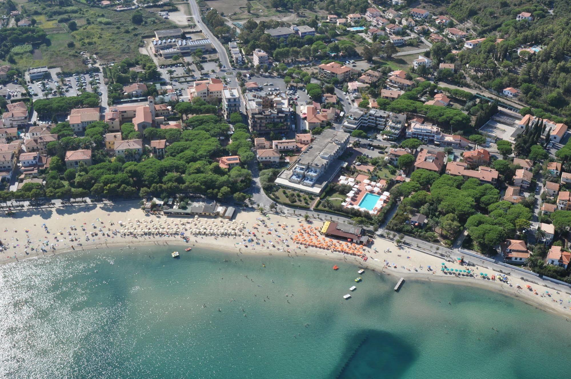 Hotel Mistral Marina di Campo Buitenkant foto